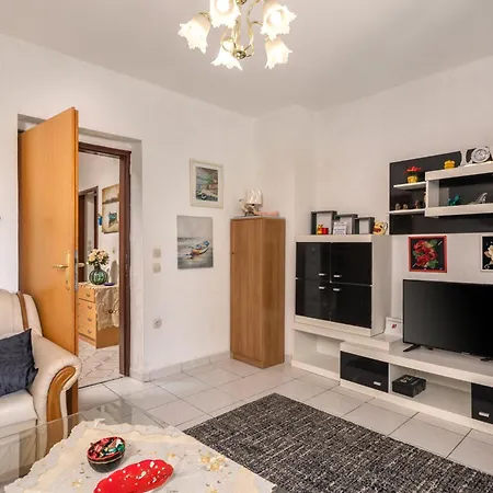 Daire Seaview Micika Krk Island-happy